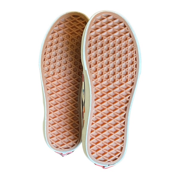 EUC Van’s Rainbow checkered slip on shoes - Picture 5 of 8